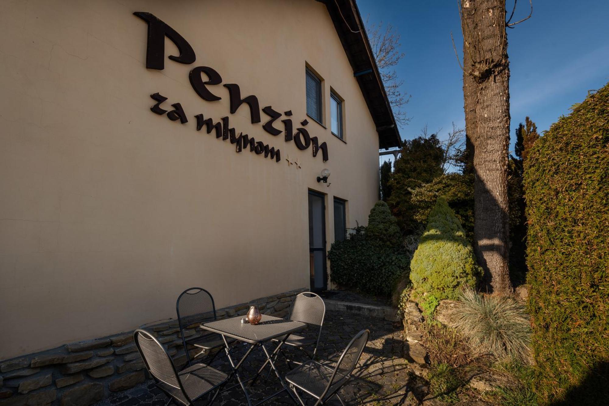 Penzion Za Mlynom Liptovska Tepla Ngoại thất bức ảnh