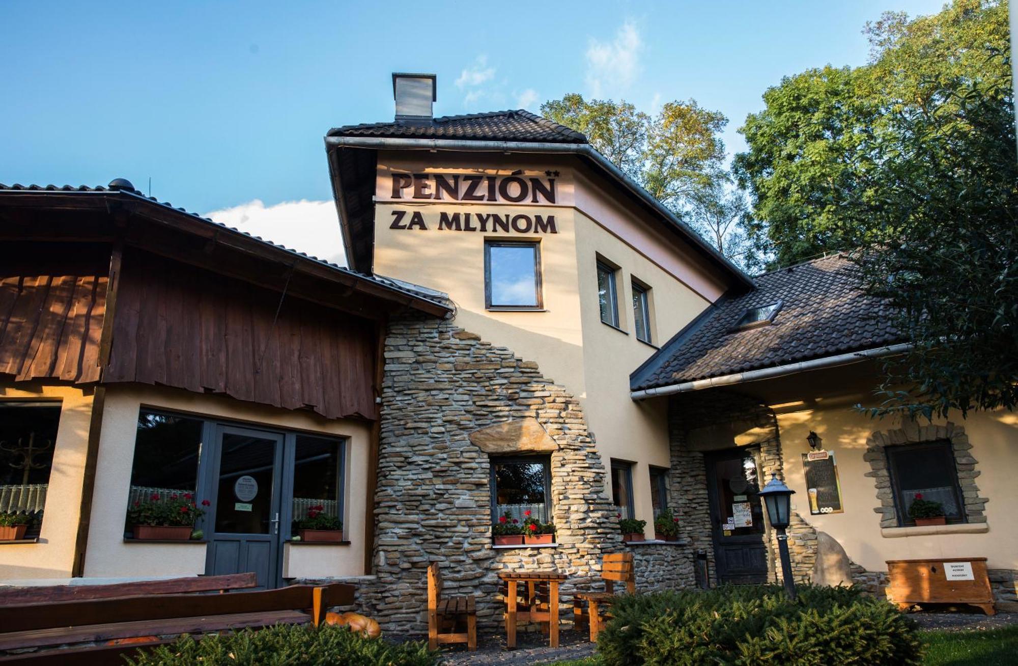 Penzion Za Mlynom Liptovska Tepla Ngoại thất bức ảnh